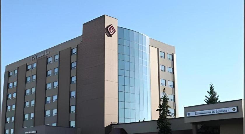 The Glenmore Inn & Convention Centre YYC Exterior photo